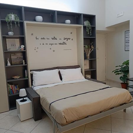 Domusmadre Apartamento Nápoles Exterior foto