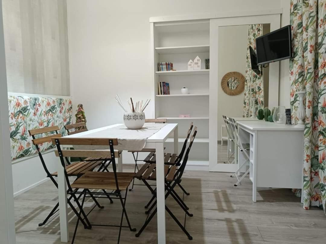 Domusmadre Apartamento Nápoles Exterior foto